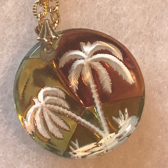 Vintage palm trees 🌴 reverse carved watermelon Heliotrope necklace - Picture 10 of 11